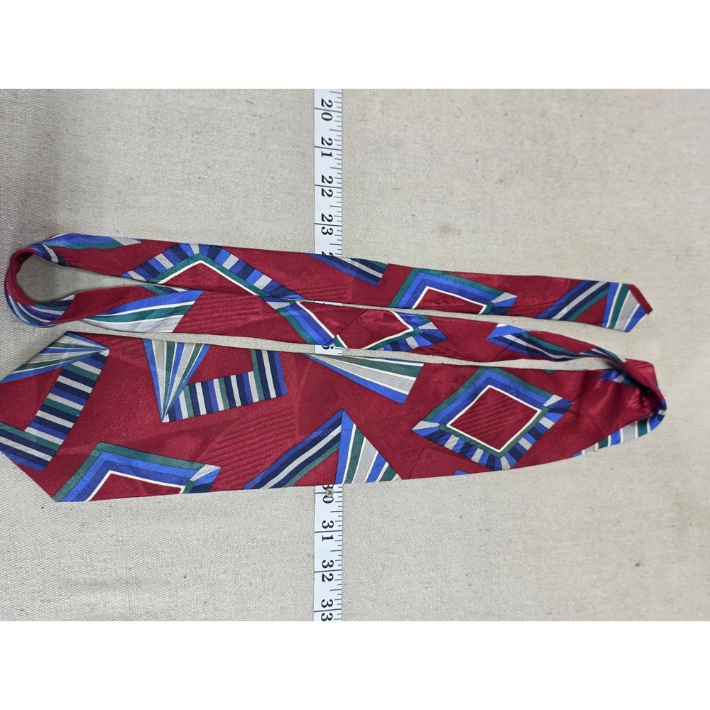 JT Beckett Mens Silk Tie Red Blue Green Geometric Abstract Striped Vintage 59"